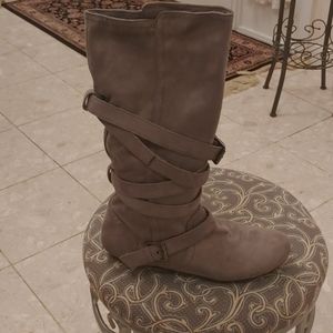 Gray faux suede fashion boots